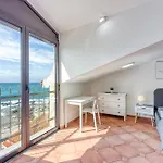Cuvi Beach Apartments