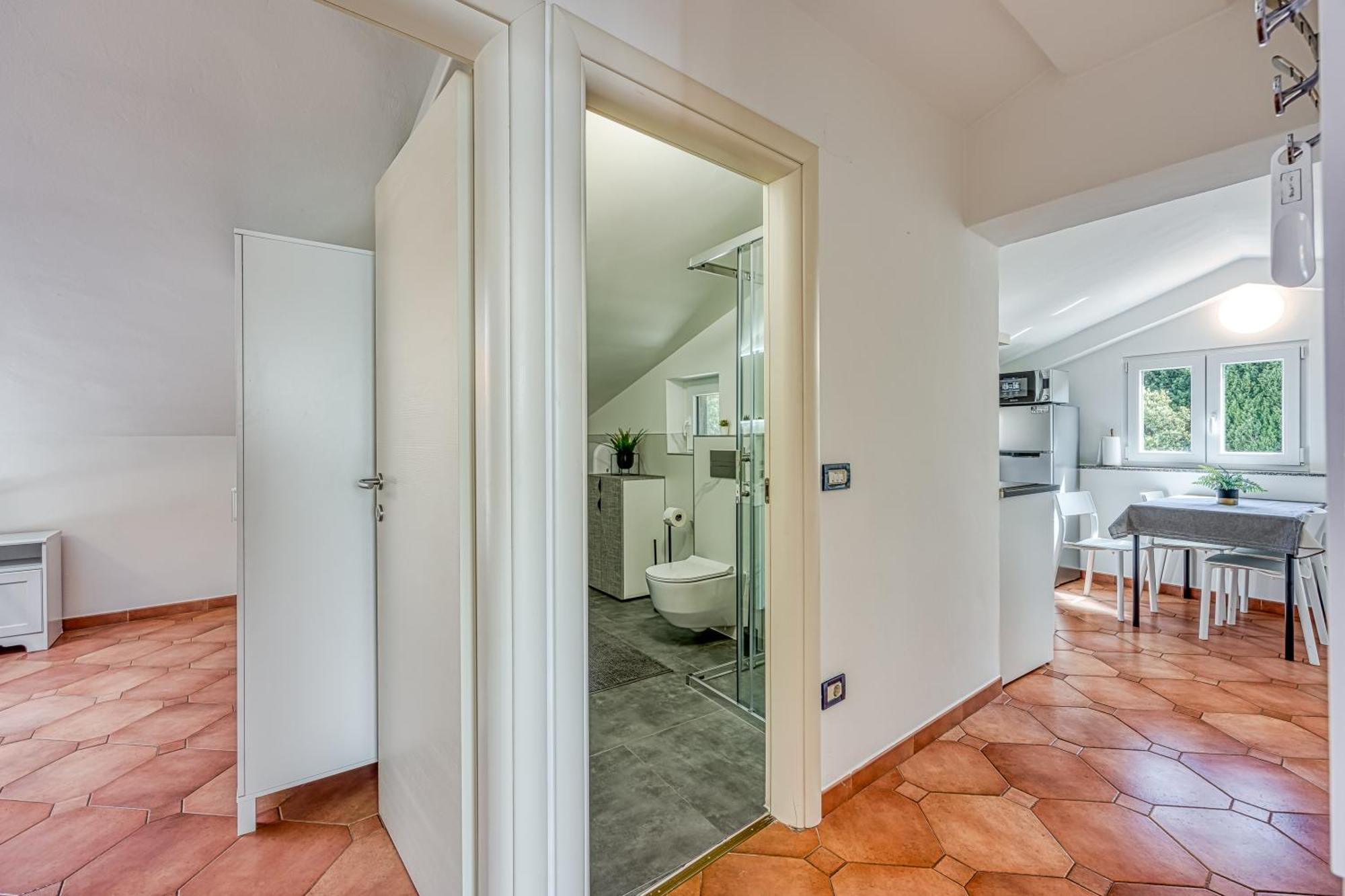Apartament Cuvi *